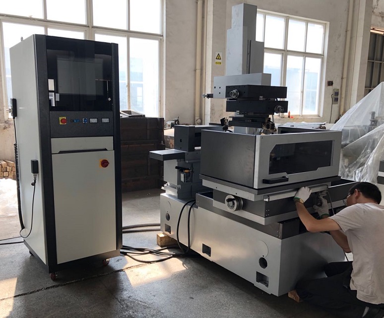 wire cut EDM machine
